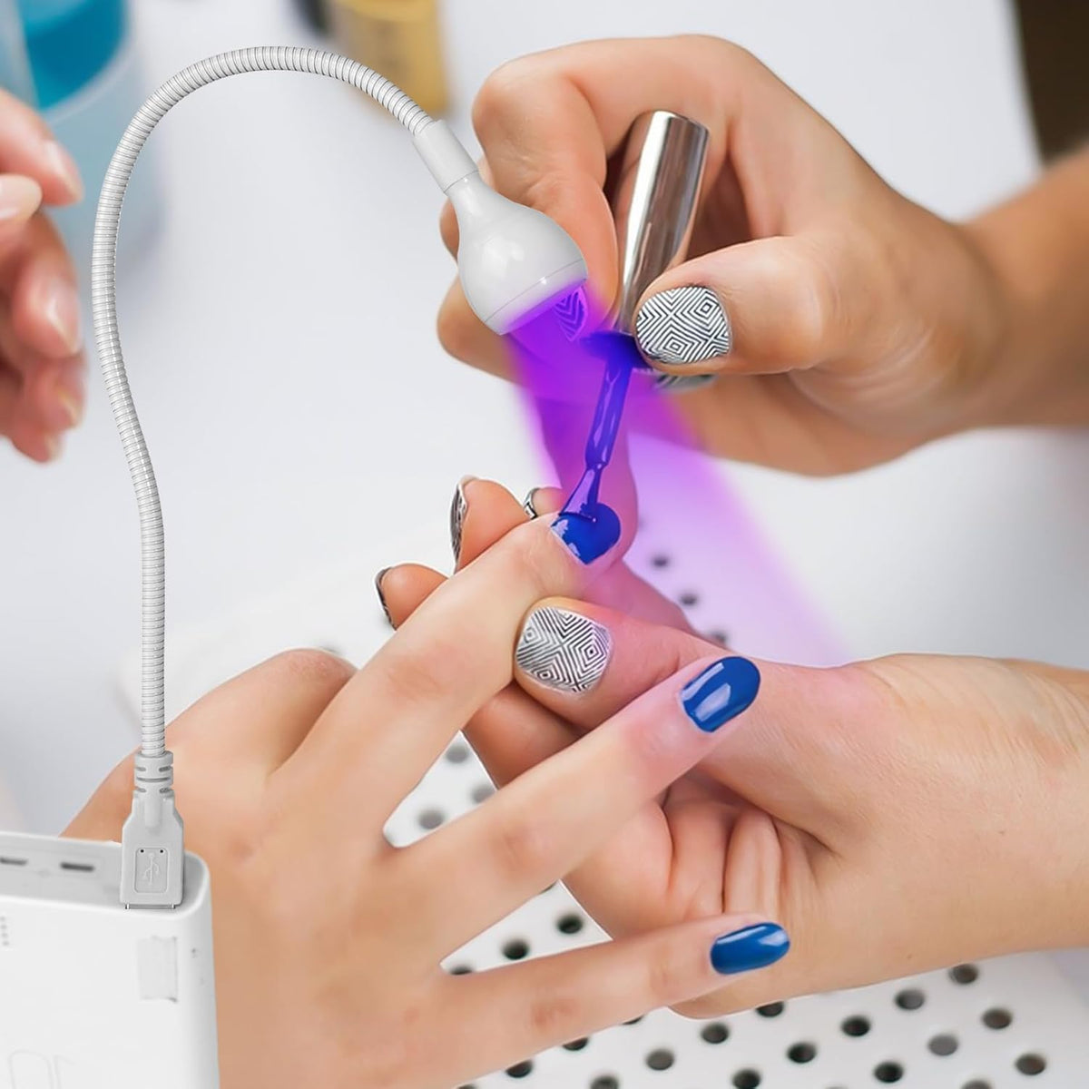 AORAEM UV LED Nail Lamp, 3W Portable Duck Neck UV Nail Lamps Dryer Gel Polish Curing Light with White Gooseneck for Gel Nails Tips USB Plug Play Nails Salon and Home DIY