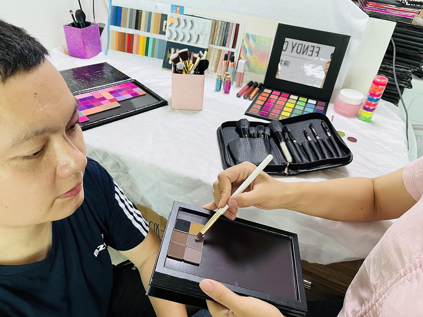 4 layers empty cardboard magnetic book eyeshadow palette