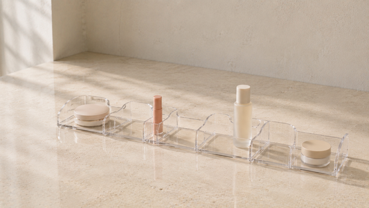 Makeup Organizer Spacing System For Reducing Product Movement