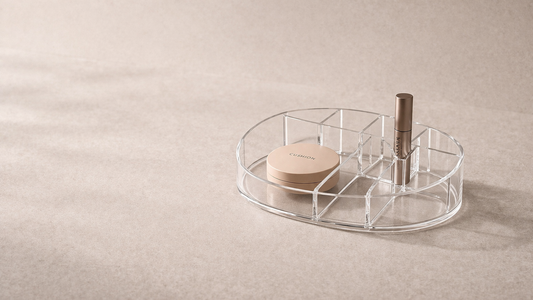 Structured makeup setup for fast routines that improves daily flow