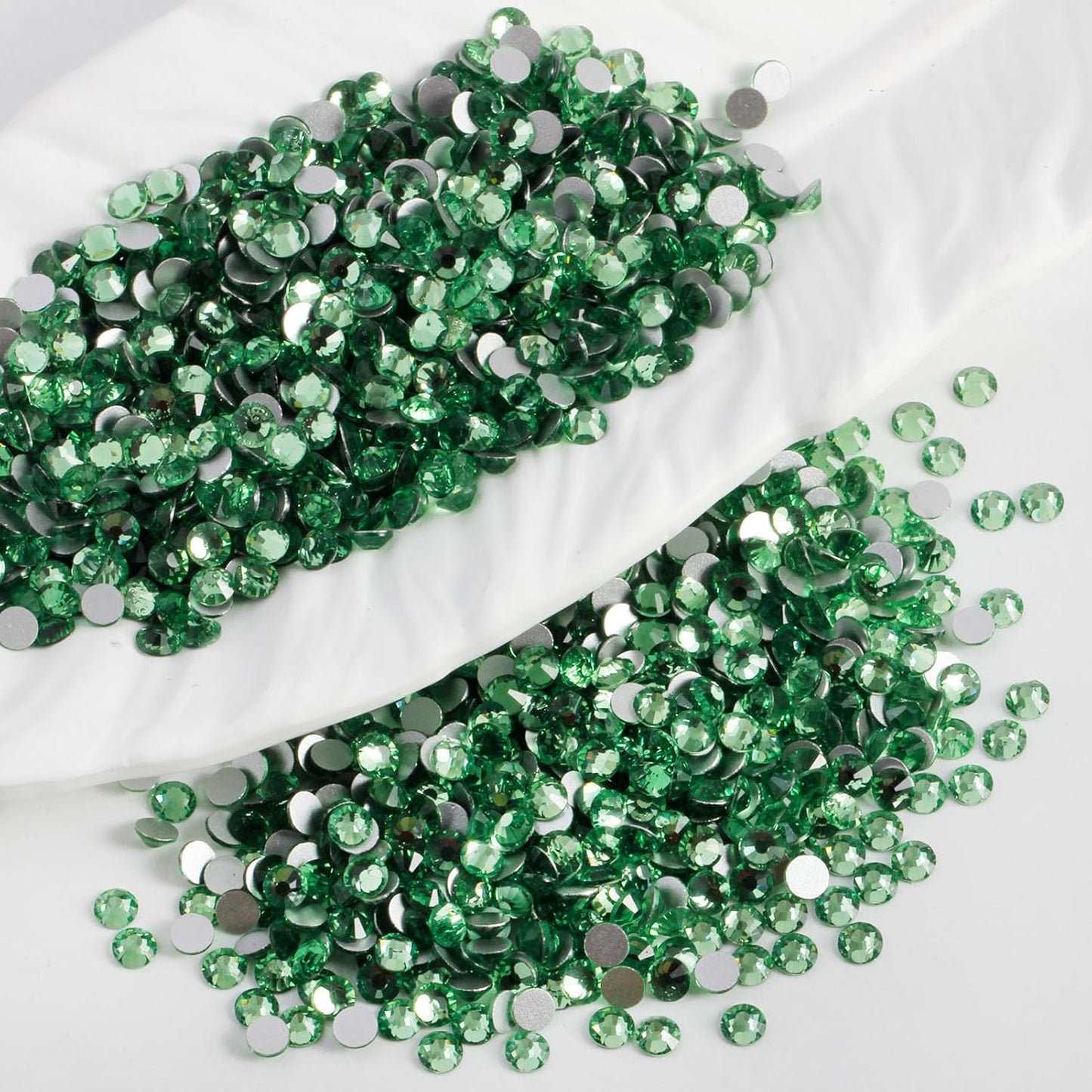 400 PCS SS30 Flatback Rhinestones,12-Facet Diamond-Cut Glass Gems for Nail Art,Clothing,DIY Crafts,Glue-On Decoration Stones with Silver Backing,Peridot